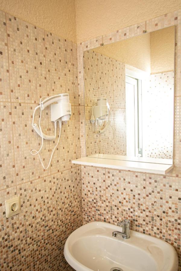 Sanzazila Otel Gudauta Dış mekan fotoğraf